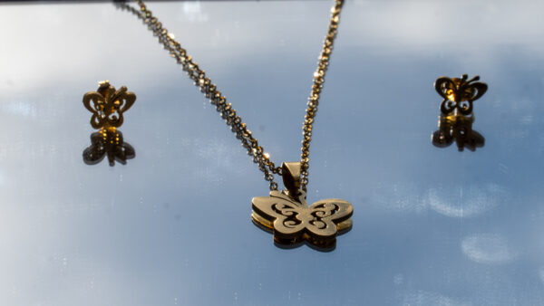 Butterfly necklace set - Image 2